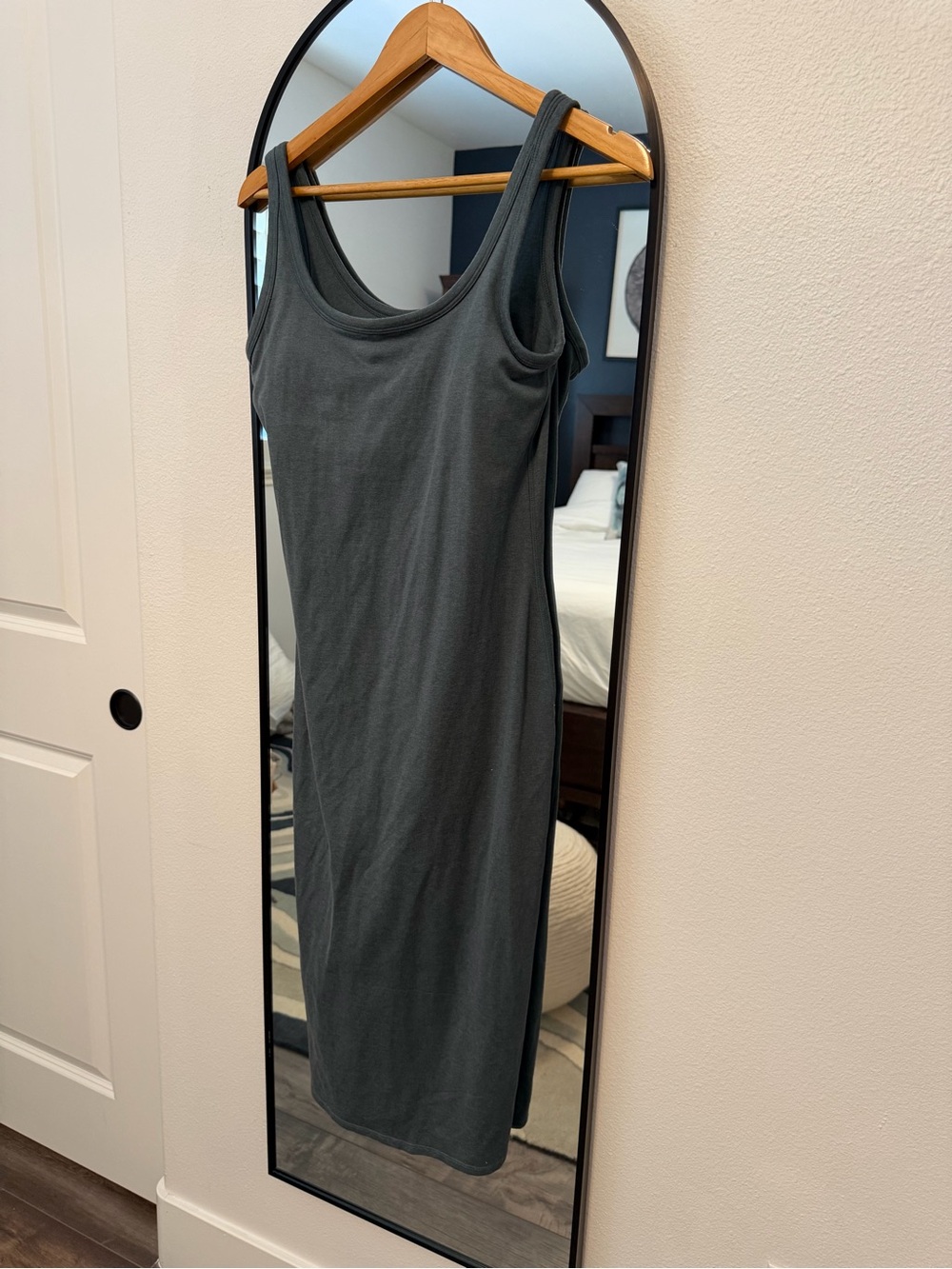 Vuori Women's Scoop Neck Ribbed Midi Tank Dress - Teal - Picture 3 of 4